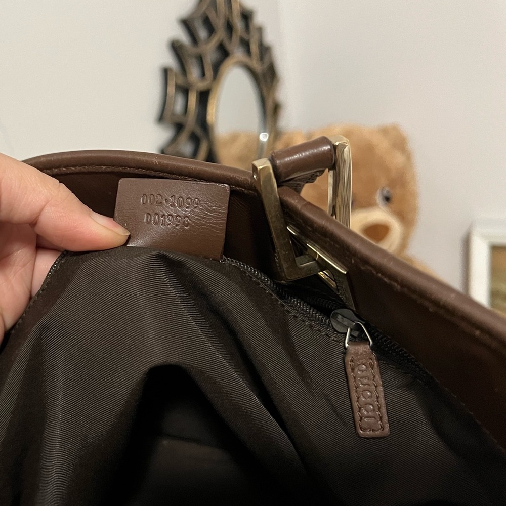 Authentic Small Gucci Tote - Picture 14 of 14